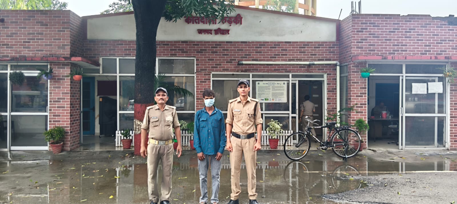 ऑपरेशन प्रहार के अन्तर्गत हरिद्वार पुलिस की कार्रवाई।   हरिद्वार पुलिस द्वारा जमीन* *धोखाधड़ी करने वाला एक आरोपित को किया गिरफ्तार।