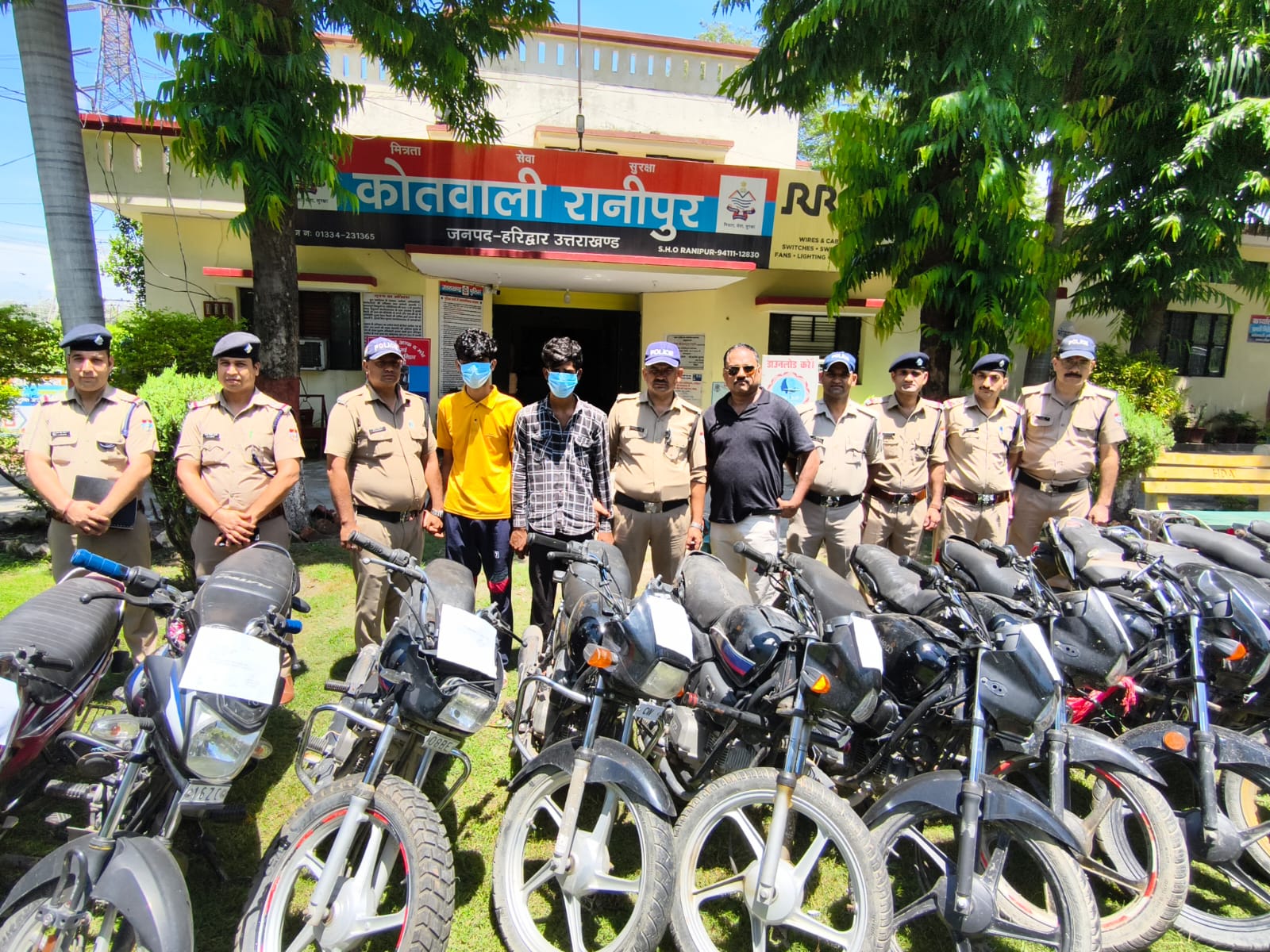 अन्तर्राज्यीय गैंग हरिद्वार व पड़ोसी राज्य उत्तर प्रदेश में दोपहिया वाहनों को बनाया जाता था निशाना।  कथित गैंग की निशांदेही पर पुलिस ने यूपी और यूके से चोरी की गयी 25 मोटर साईकिलें की बरामद।