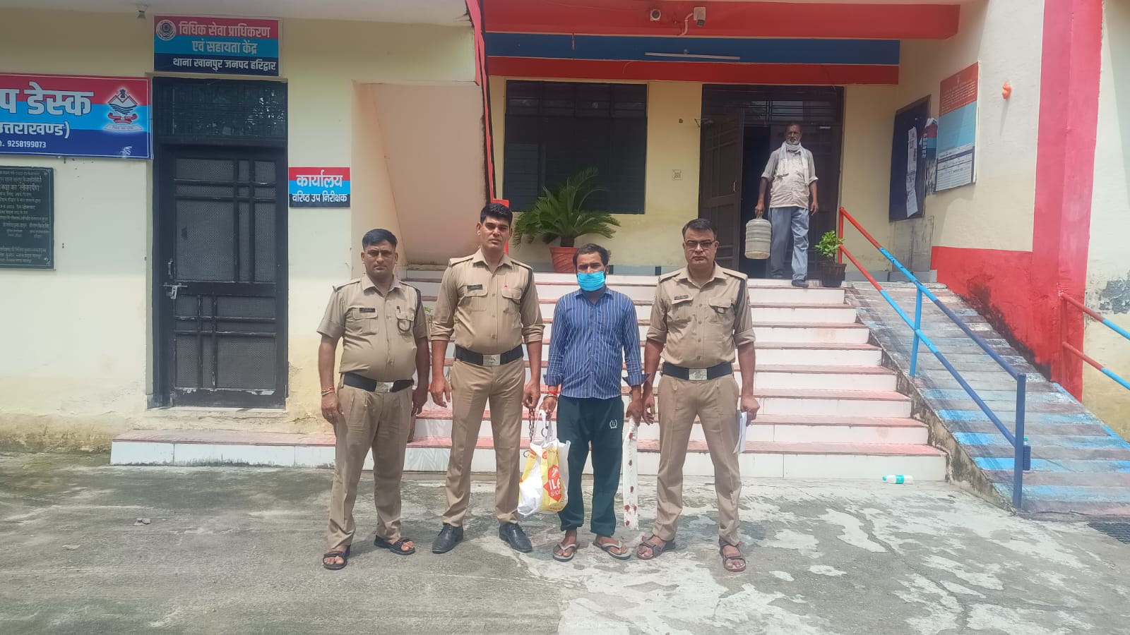  हत्या का प्रयास में फरार चल रहे आरोपी को हरिद्वार पुलिस ने किया गिरफ्तार।