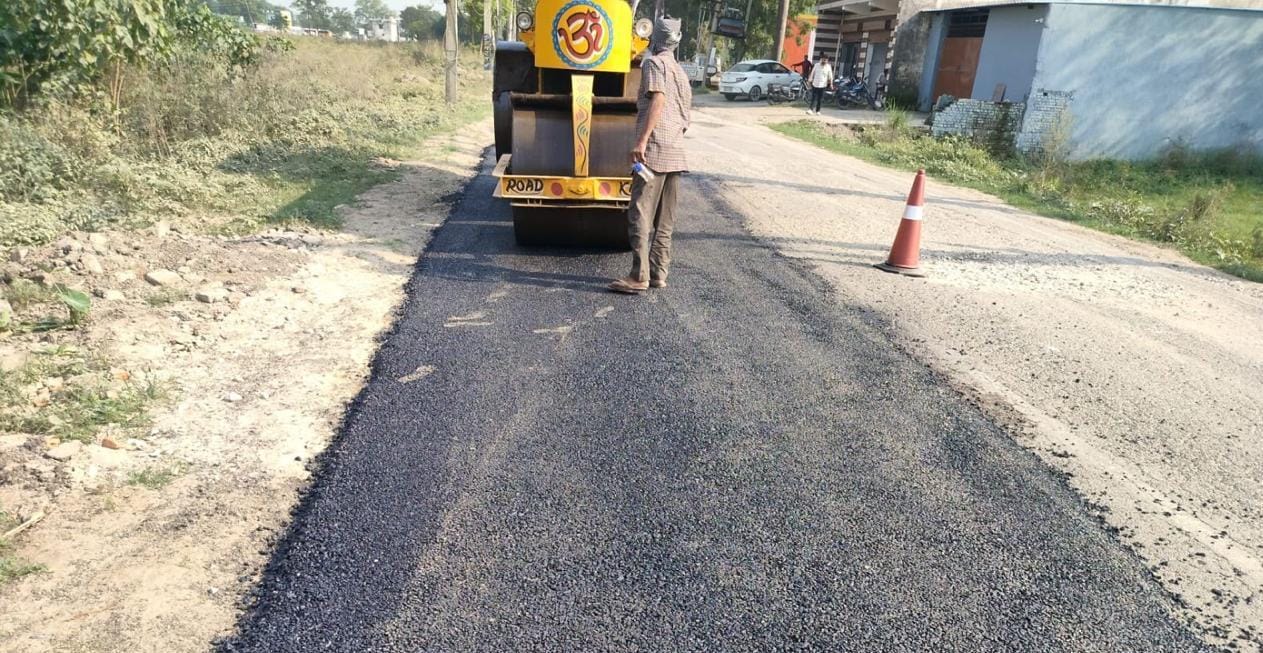 जनपद की सड़कों को गड्ढामुक्त करने के लिए जिलाधिकारी के निर्देशों का धरातल पर दिखने लगा असर।