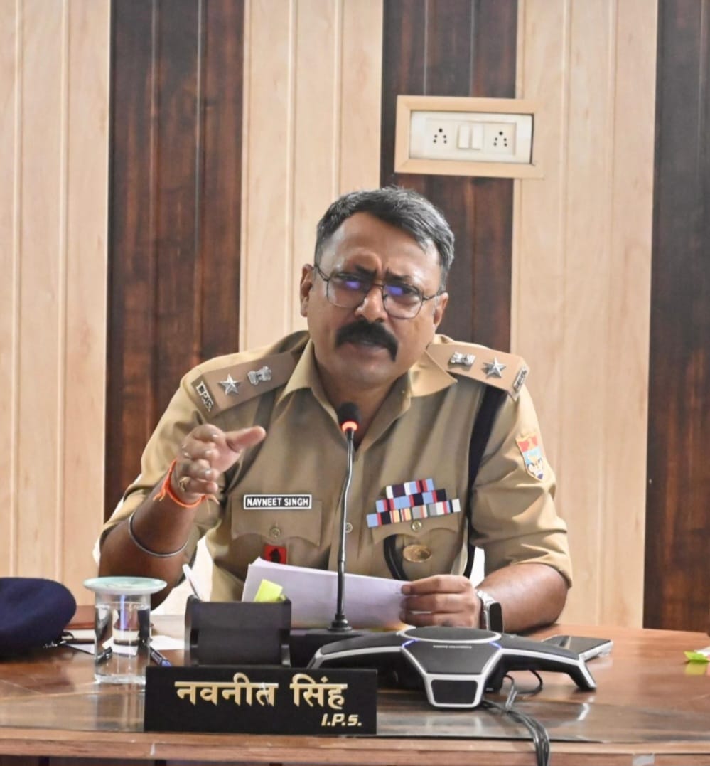 हरिद्वार पुलिस में एसएसपी नवनीत सिंह भुल्लर ने 3 नय अफर आने से जनपद में पुलिस क्षेत्राधिकारीयो के सर्किल में किया बड़ा फेर बदल।