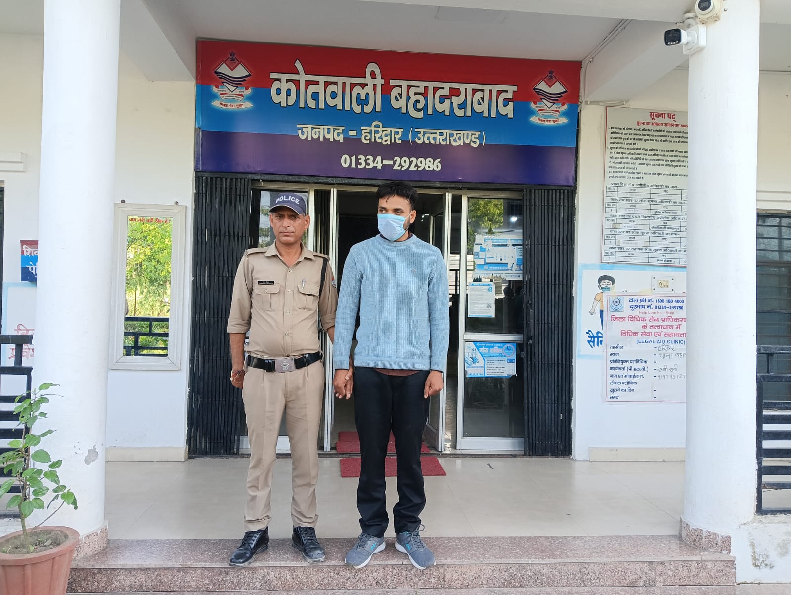 शादी का झांसा देकर शारीरिक संबंध बनाने के आरोप में आरोपी अभियुक्त को पुलिस ने किया गिरफ्तार