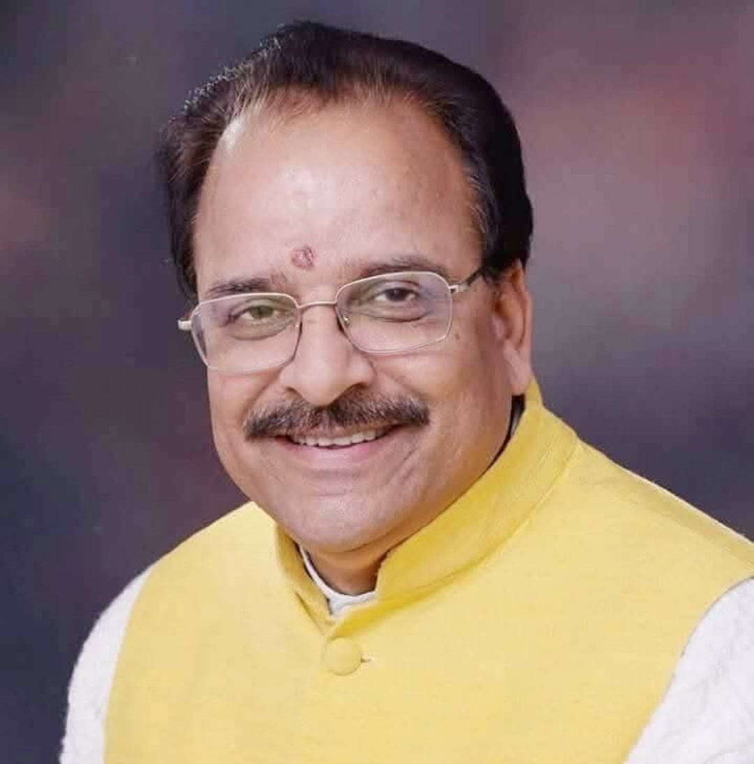 हल्द्वानी के सीजीएचएस वेलनेस सेंटर को जल्द मिलेगी नई सौगात, केंद्रीय स्वास्थ्य मंत्री जेपी नड्डा ने सांसद अजय भट्ट को लिखा पत्र।  भवन का नवीनीकरण पूरा, फर्नीचर और चिकित्सा उपकरणों की खरीद भी संपन्न; संचालन की औपचारिकताएं पूरी करने की प्रक्रिया जारी।