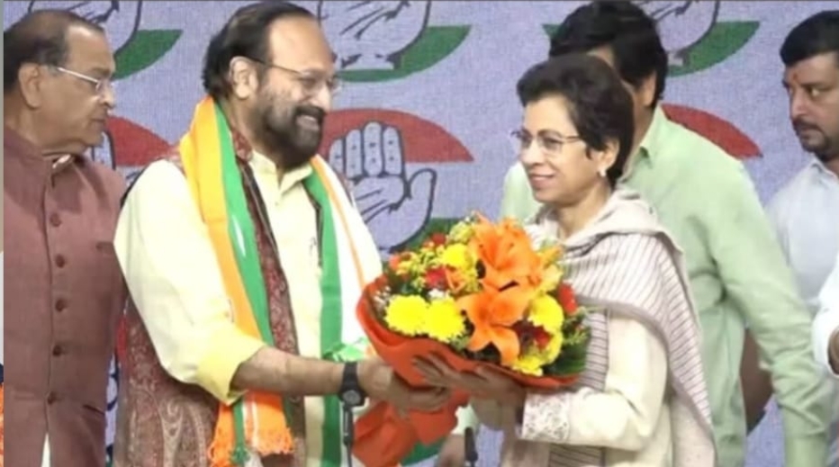 उत्तराखंड में BJP को बड़ा झटका लग सकता है जुबिन नौटियाल के पिता रामशरण नौटियाल ने दिल्ली में थामा कांग्रेस का हाथ।  उत्तराखंड कांग्रेस प्रभारी कुमारी शैलजा ने उन्हें पार्टी की सदस्यता दिलाई। 
